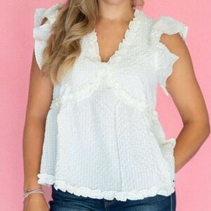 DAVI & DANI White Textured Ruffle Blouse